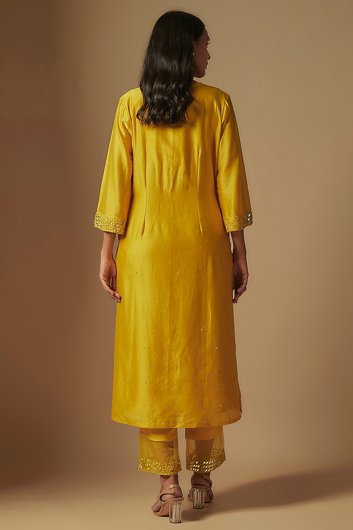 Yellow Chanderi Hand Embroidered Kurta Set by ASAGA at Pernia's Pop Up Shop