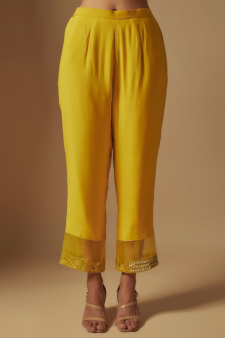 Yellow Chanderi Hand Embroidered Kurta Set by ASAGA at Pernia's Pop Up Shop