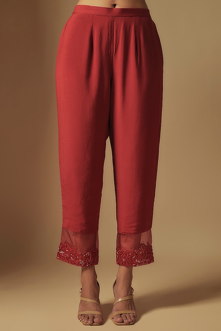 Red Chanderi Floral Hand Embroidered Kurta Set by ASAGA at Pernia's Pop Up Shop
