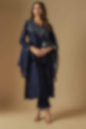 Navy Blue Chanderi Mirror Hand Embroidered Kurta Set by ASAGA at Pernia's Pop Up Shop