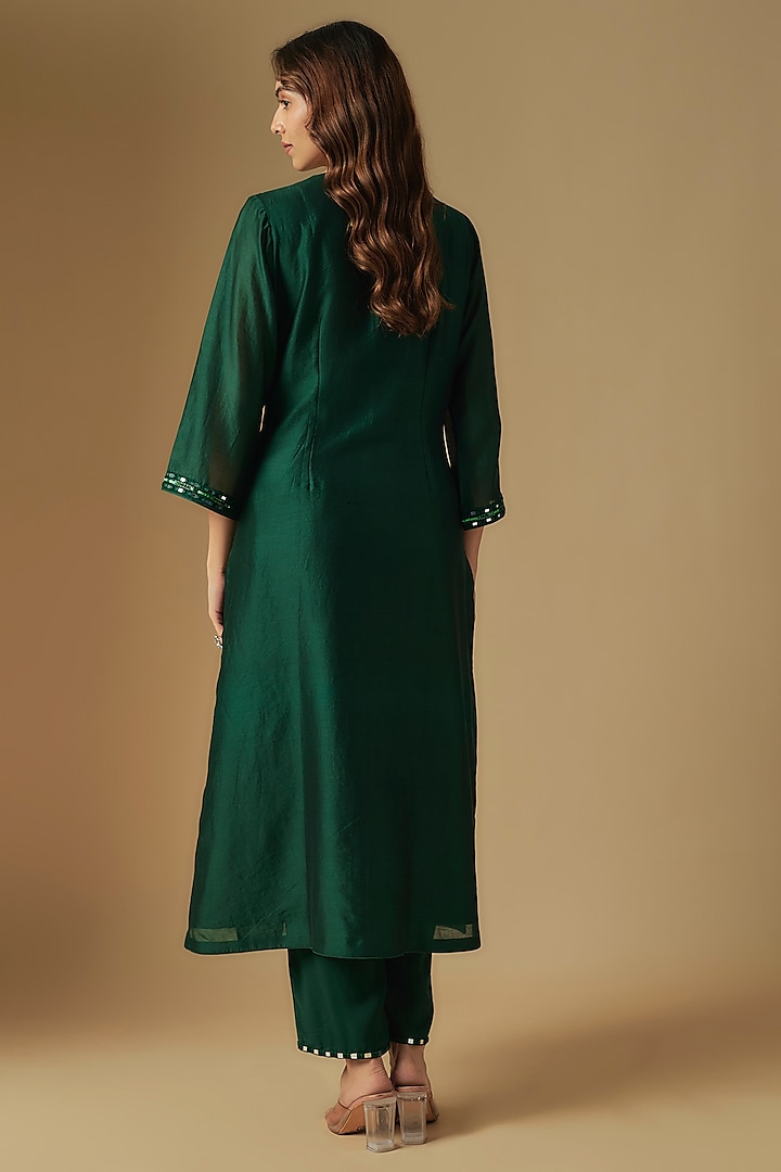 Emerald Green Chanderi Mirror Hand Embroidered Kurta Set by ASAGA at Pernia's Pop Up Shop