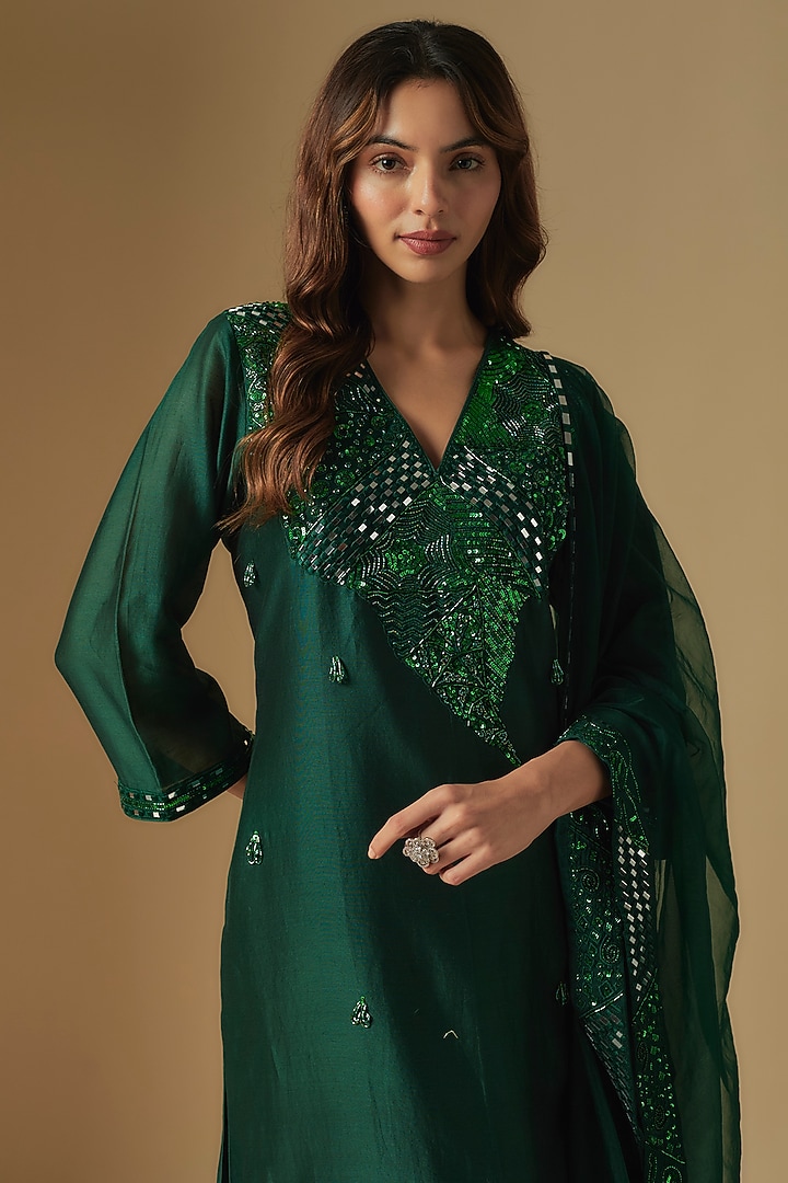 Emerald Green Chanderi Mirror Hand Embroidered Kurta Set by ASAGA at Pernia's Pop Up Shop