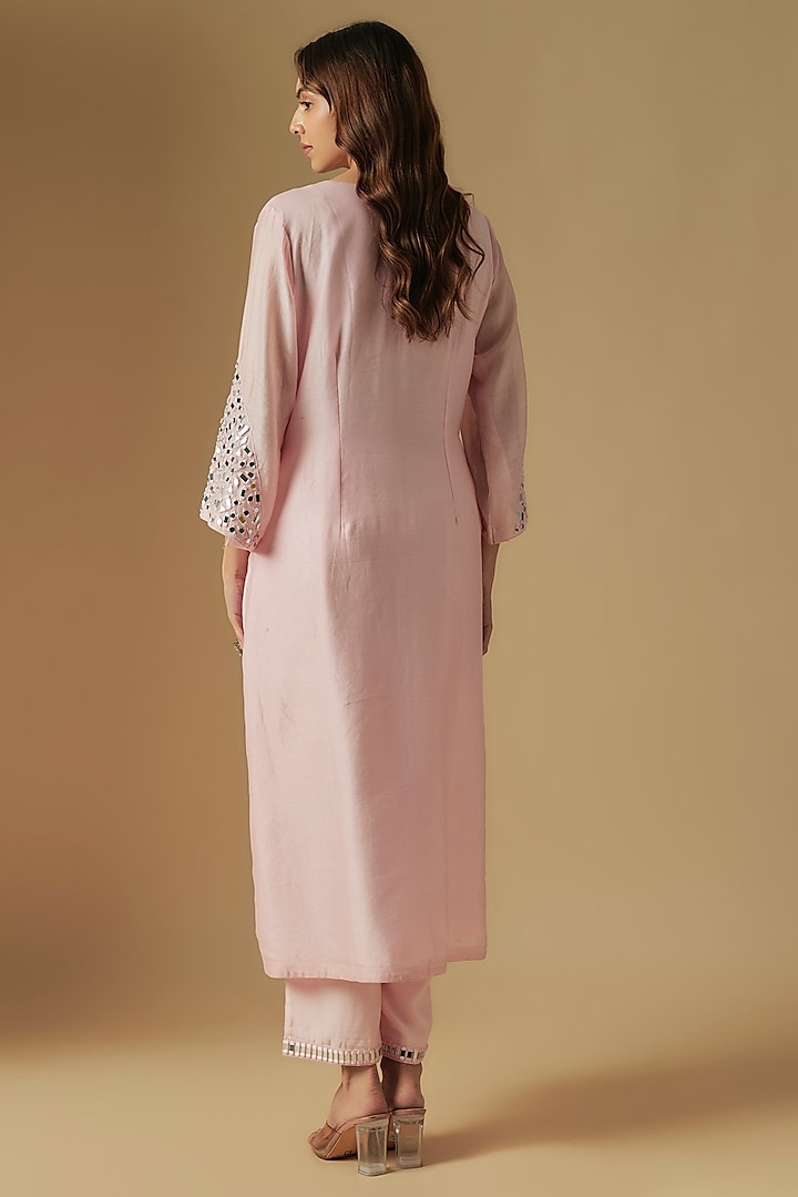 Blush Pink Chanderi Mirror Embroidered Kurta Set by ASAGA at Pernia's Pop Up Shop