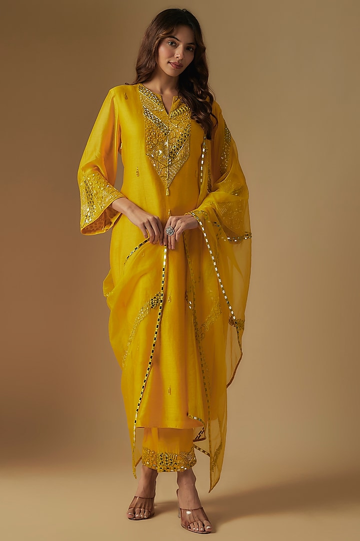 Yellow Chanderi Mirror Embroidered Kurta Set by ASAGA at Pernia's Pop Up Shop