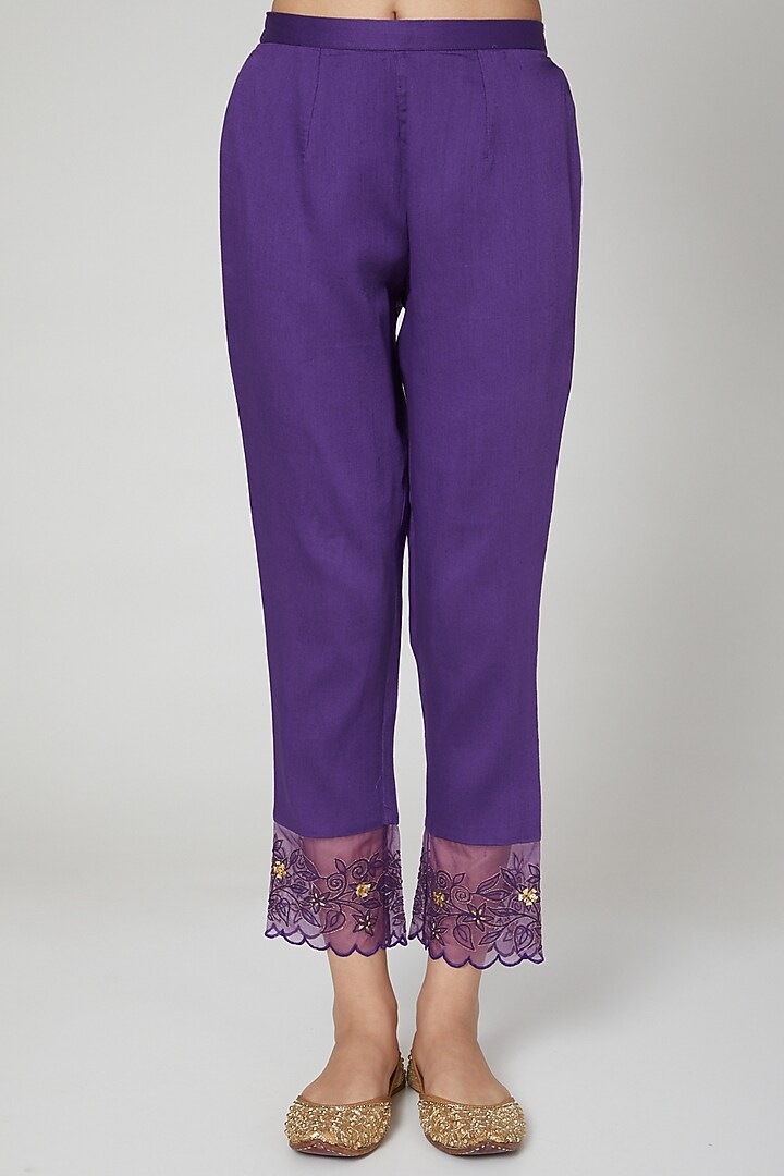 Purple Embroidered Kurta Set by ASAGA at Pernia's Pop Up Shop