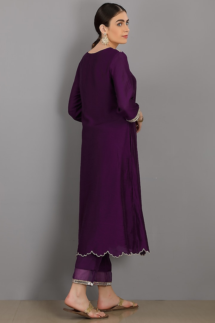 Purple Embroidered Kurta Set by ASAGA at Pernia's Pop Up Shop
