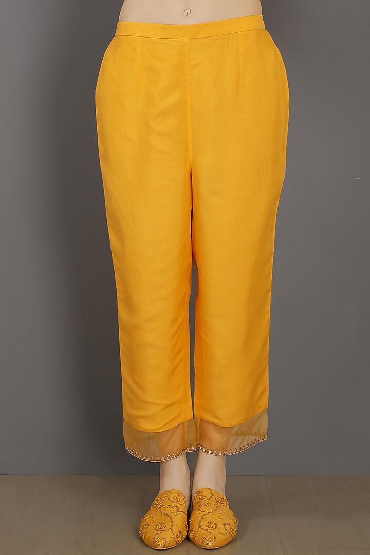 Mustard Chanderi Silk Embroidered Kurta Set by ASAGA at Pernia's Pop Up Shop