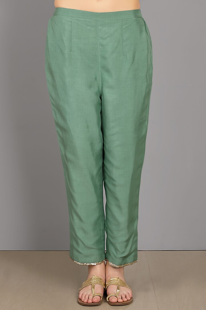 Emerald Green Embroidered Kurta Set by ASAGA at Pernia's Pop Up Shop