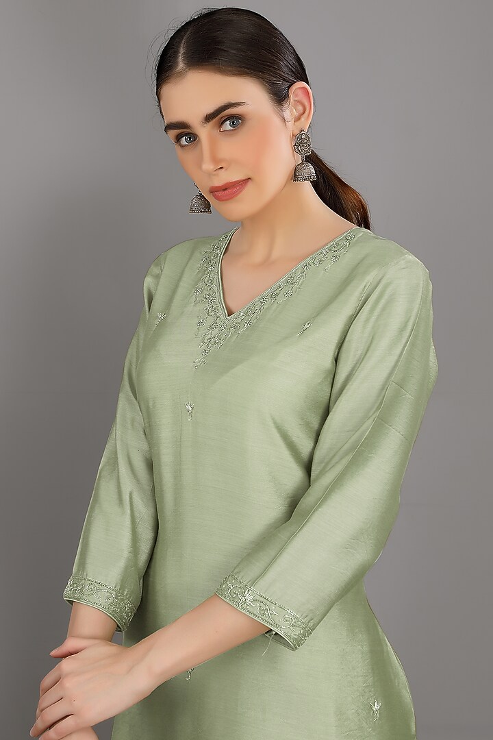 Sage Green Embroidered Kurta Set by ASAGA at Pernia's Pop Up Shop