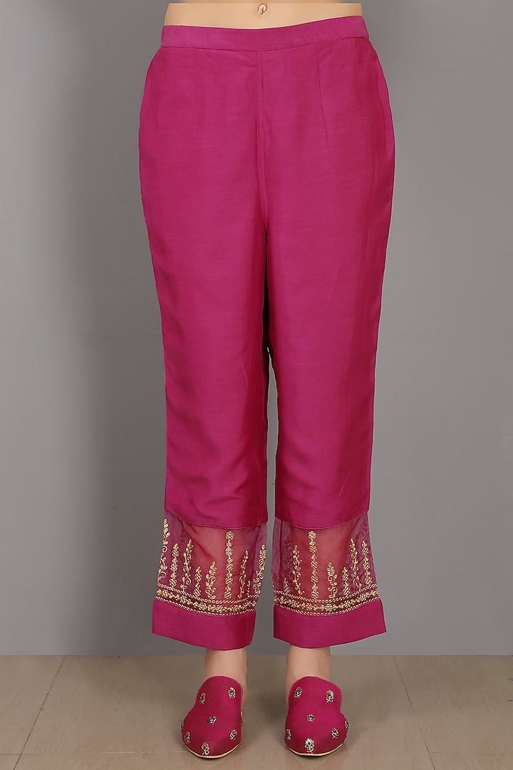 Magenta Chanderi Silk Embroidered Kurta Set by ASAGA at Pernia's Pop Up Shop
