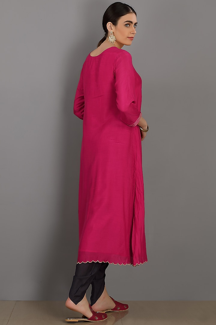 Rani Pink Embroidered Kurta Set by ASAGA at Pernia's Pop Up Shop