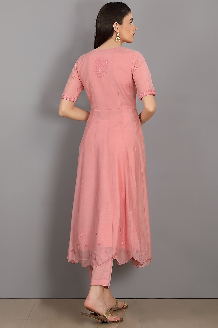 Pink Silk Embroidered Kurta Set by ASAGA at Pernia's Pop Up Shop