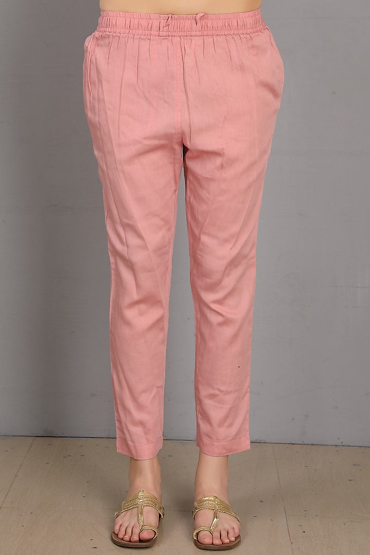 Pink Silk Embroidered Kurta Set by ASAGA at Pernia's Pop Up Shop