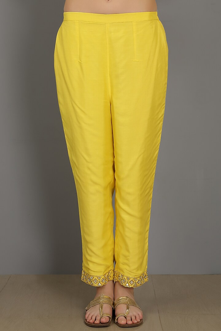 Lemon Embroidered Kurta Set by ASAGA at Pernia's Pop Up Shop
