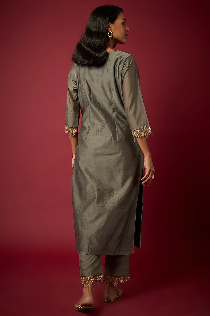 Grey Pure Chanderi Machine Embroidered Kurta Set by ASAGA at Pernia's Pop Up Shop