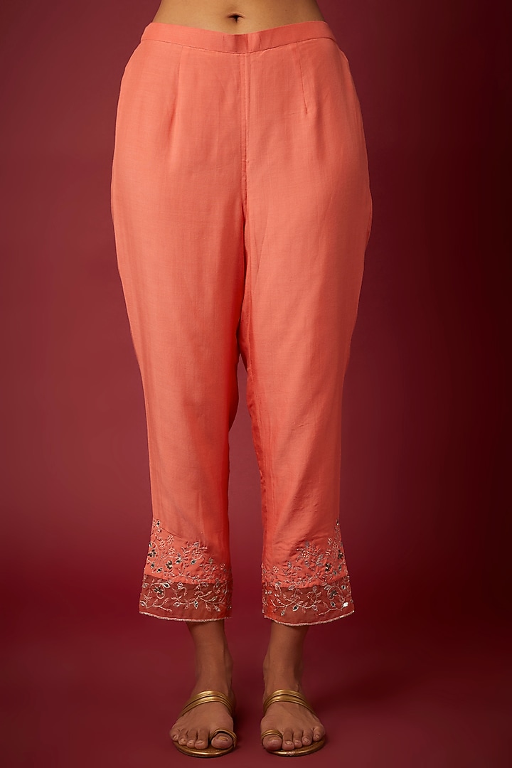 Peach Pure Chanderi Machine Embroidered Kurta Set by ASAGA at Pernia's Pop Up Shop