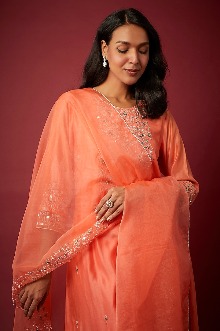 Peach Pure Chanderi Machine Embroidered Kurta Set by ASAGA at Pernia's Pop Up Shop