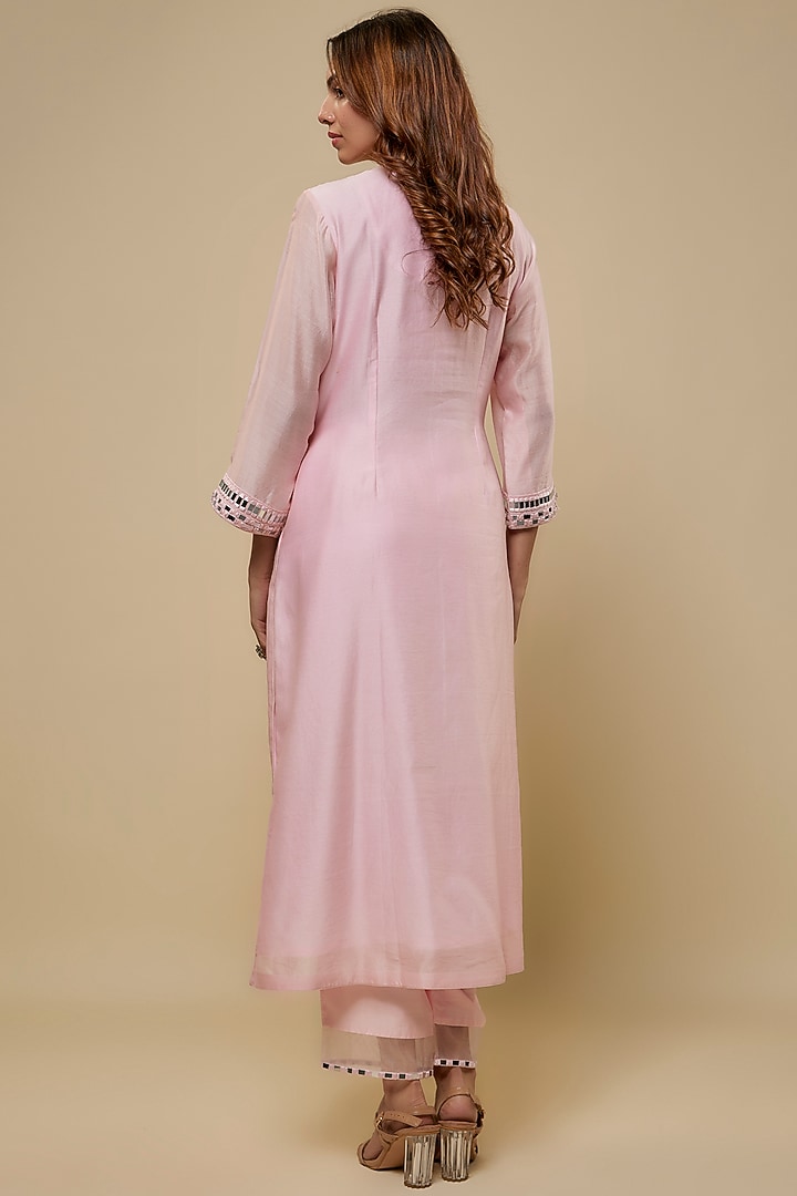 Blush Pink Chanderi Mirror Embroidered Kurta Set by ASAGA at Pernia's Pop Up Shop