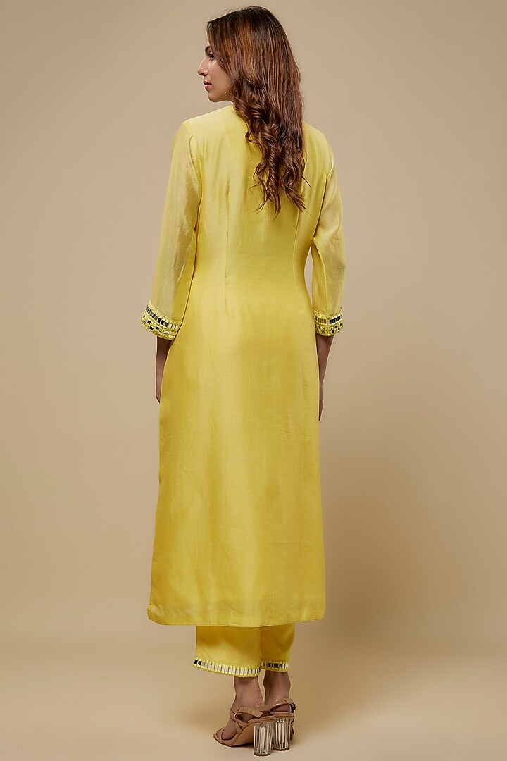 Butter Yellow Chanderi Mirror Embroidered Kurta Set by ASAGA at Pernia's Pop Up Shop