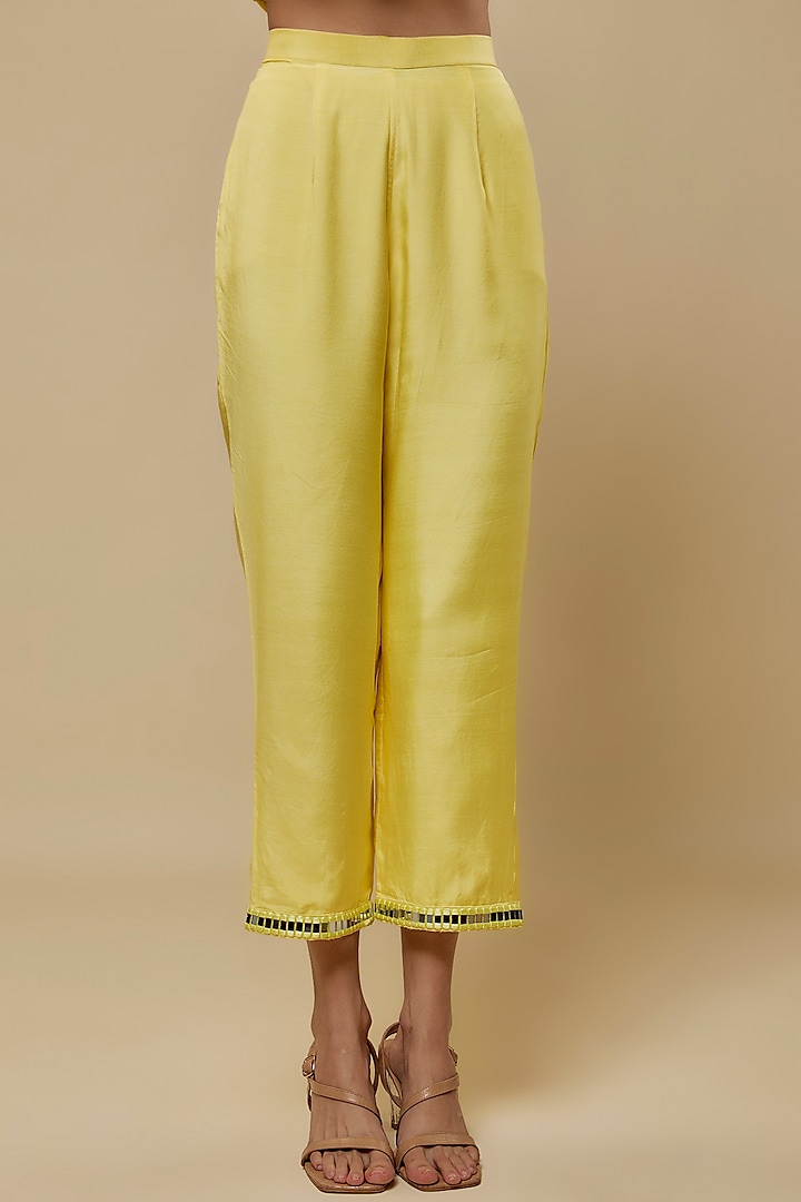 Butter Yellow Chanderi Mirror Embroidered Kurta Set by ASAGA at Pernia's Pop Up Shop