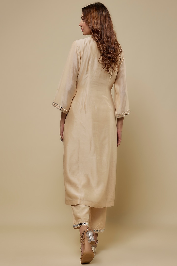 Beige Chanderi Hand Embroidered Kurta Set by ASAGA at Pernia's Pop Up Shop