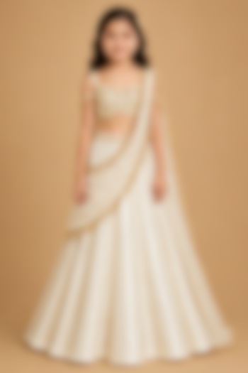 Ivory Satin Organza Drape Saree Set For Girls by Asaga Kids Atelier at Pernia's Pop Up Shop