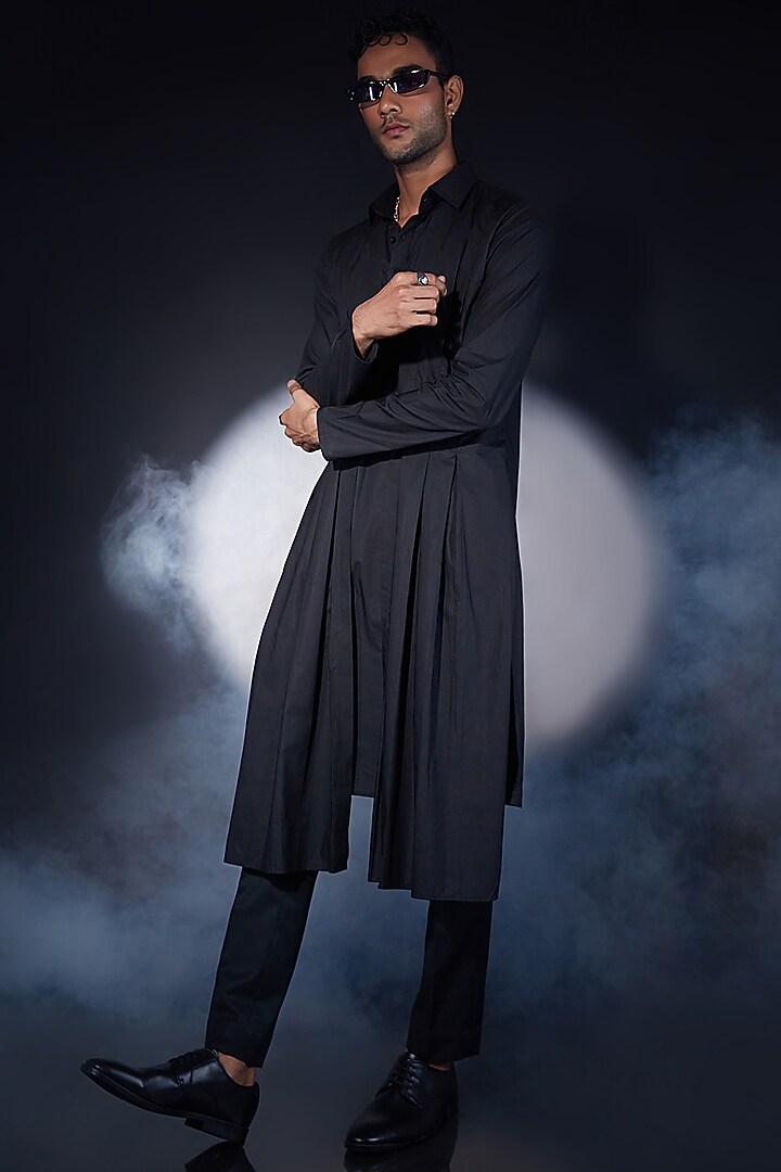 Black Egyptian Cotton Pleated Kurta by ASHAY at Pernia's Pop Up Shop