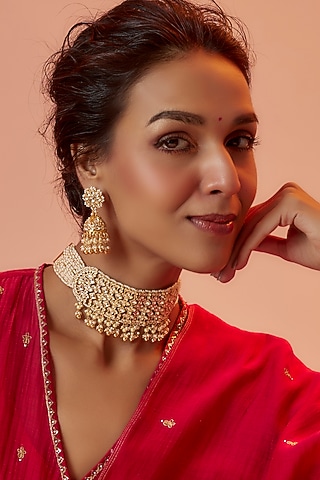 Gold Finish Kundan Polki & Pearl Choker Necklace Set by ASHNEE
