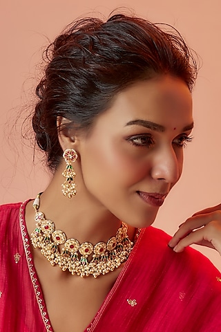 Gold Finish Kundan Polki Choker Necklace Set by ASHNEE
