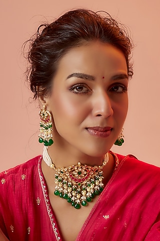 Gold Finish Kundan Polki Choker Necklace Set by ASHNEE