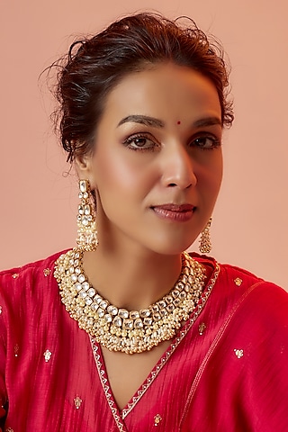 Gold Finish Kundan Polki Choker Necklace Set by ASHNEE