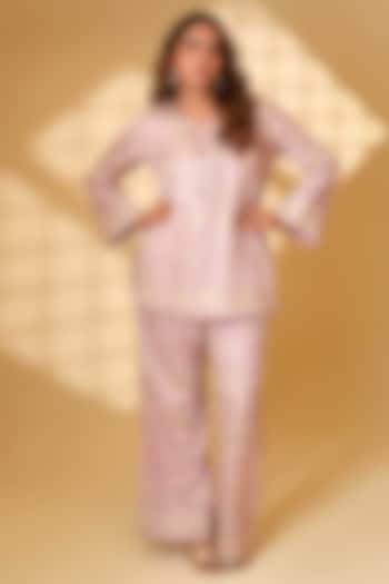 Jaipuri Pink Pure Silk Parsi Gara Hand Embroidered Kurta Set by Ashtar at Pernia's Pop Up Shop