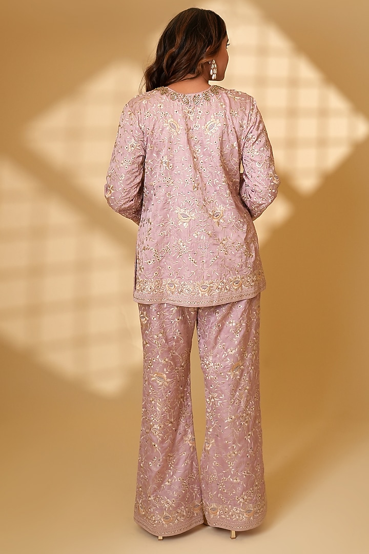 Jaipuri Pink Pure Silk Parsi Gara Hand Embroidered Kurta Set by Ashtar at Pernia's Pop Up Shop