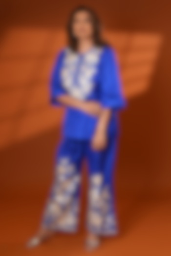 Indigo Pure Silk Parsi Gara Embroidered Kurta Set by Ashtar at Pernia's Pop Up Shop