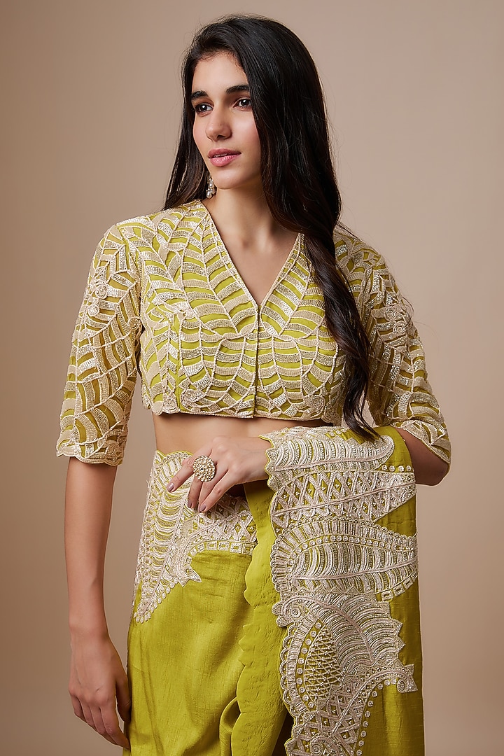 Dirty Olive & Gold Raw Silk Cutwork Reception Saree Set by ASHUTOSH JOSHI at Pernia's Pop Up Shop