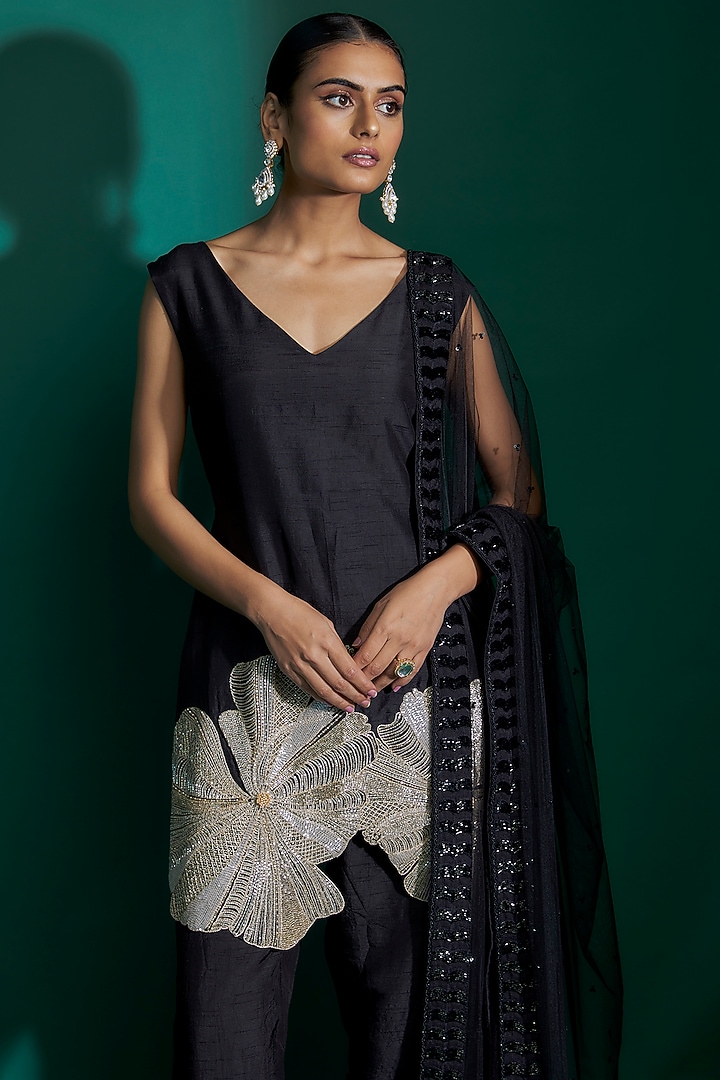 Black Natural Crepe Cutwork Hand Embroidered Kurta Set by ASHUTOSH JOSHI at Pernia's Pop Up Shop
