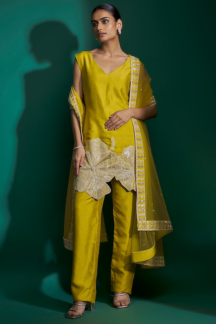 Dirty Olive Natural Crepe Cutwork Hand Embroidered Kurta Set by ASHUTOSH JOSHI at Pernia's Pop Up Shop