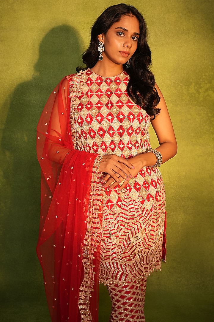 Red & Gold Crepe Paisley Work Kurta Set by ASHUTOSH JOSHI at Pernia's Pop Up Shop