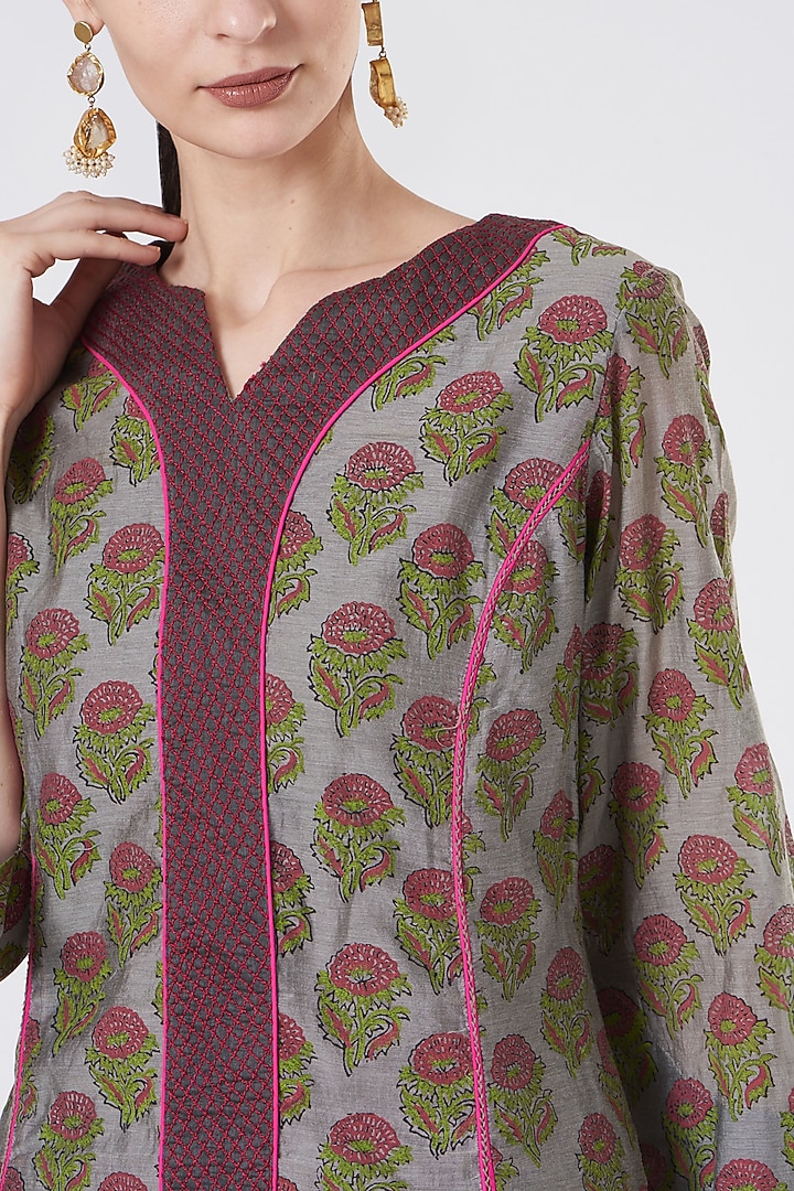 Grey Printed Double-Layered Kurta by ABHI SINGH MADE IN INDIA at Pernia's Pop Up Shop