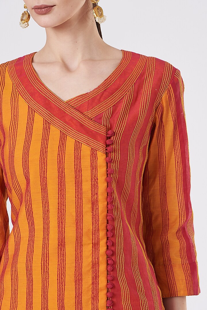Yellow Chanderi Straight Kurta by ABHI SINGH MADE IN INDIA at Pernia's Pop Up Shop