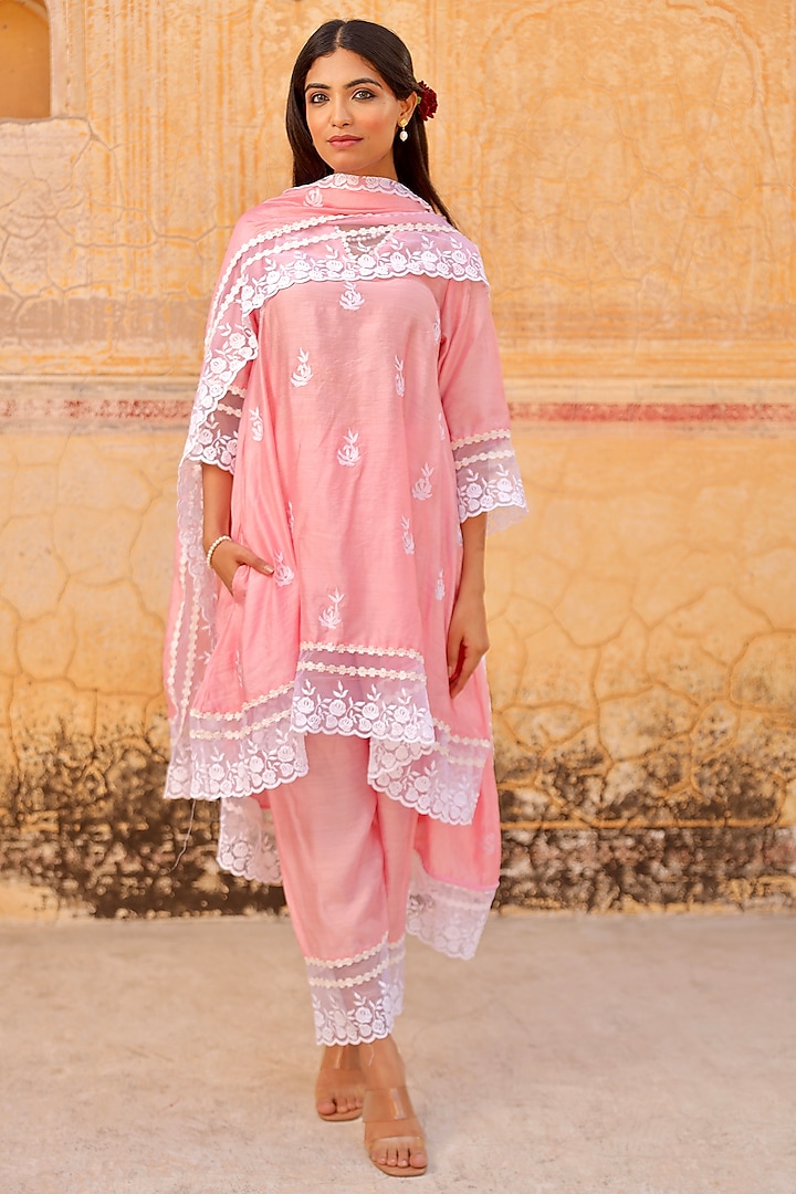 Pink Muslin Aari Embroidered A-Line Kurta Set by ASRUMO at Pernia's Pop Up Shop