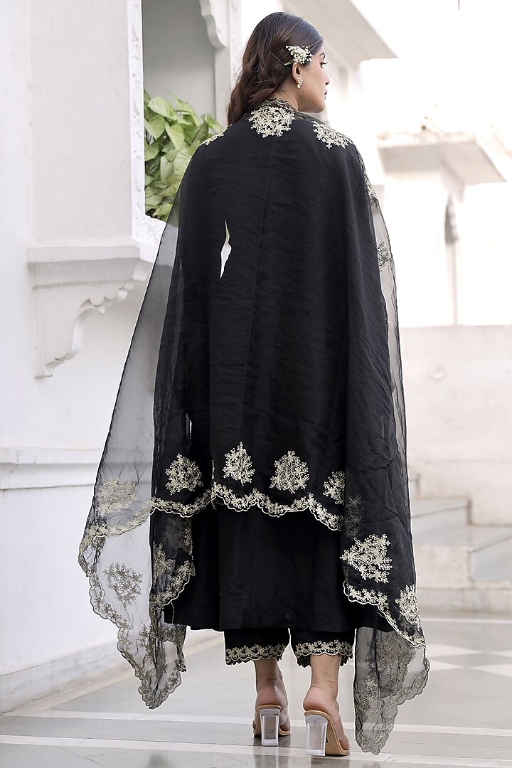 Black Muslin Embroidered Kalidar Kurta Set by ASRUMO at Pernia's Pop Up Shop
