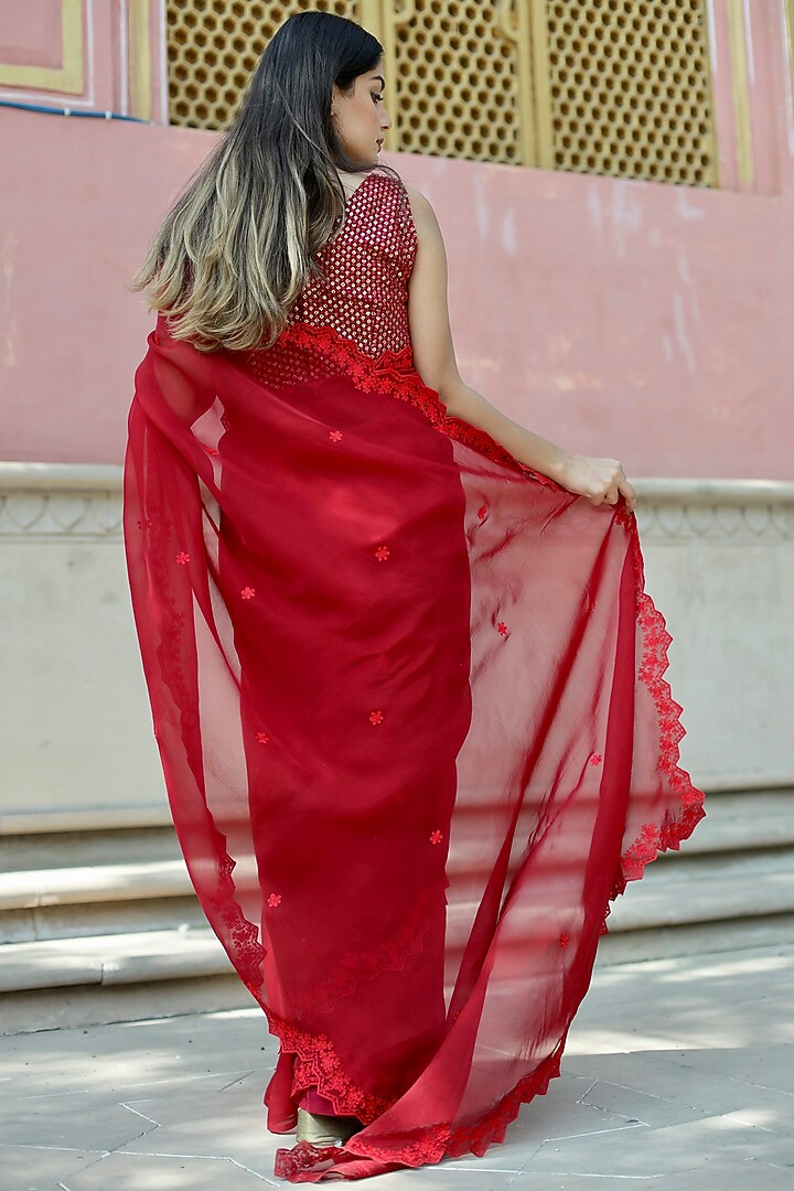 Red Silk Organza Embroidered Handcrafted Party Wear Saree Set by ASRUMO at Pernia's Pop Up Shop
