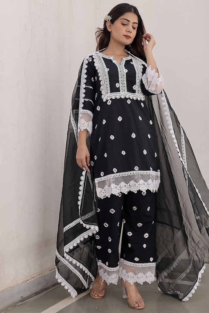 Black Cotton Handcrafted & Tie-Dyed Kurta Set by ASRUMO at Pernia's Pop Up Shop