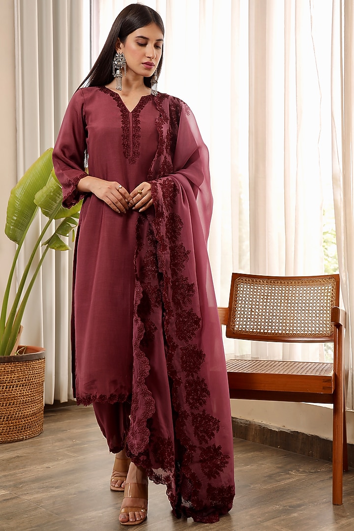 Purple Muslin Embroidered Kurta Set by ASRUMO at Pernia's Pop Up Shop