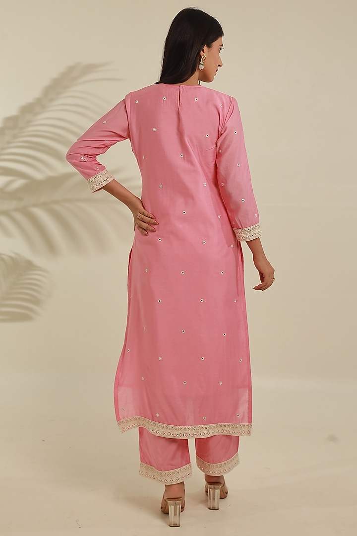 Pink Chanderi Mirror Embroidered Straight Kurta Set by ASRUMO at Pernia's Pop Up Shop