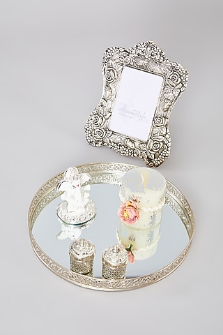 Silver Ganesha Hamper Set by Assemblage