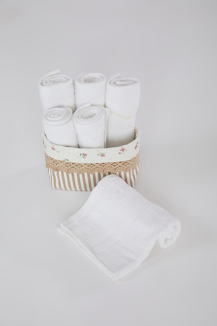Beige Cotton Organiser With Towels (Set of 7) by Astam by Astam sutra