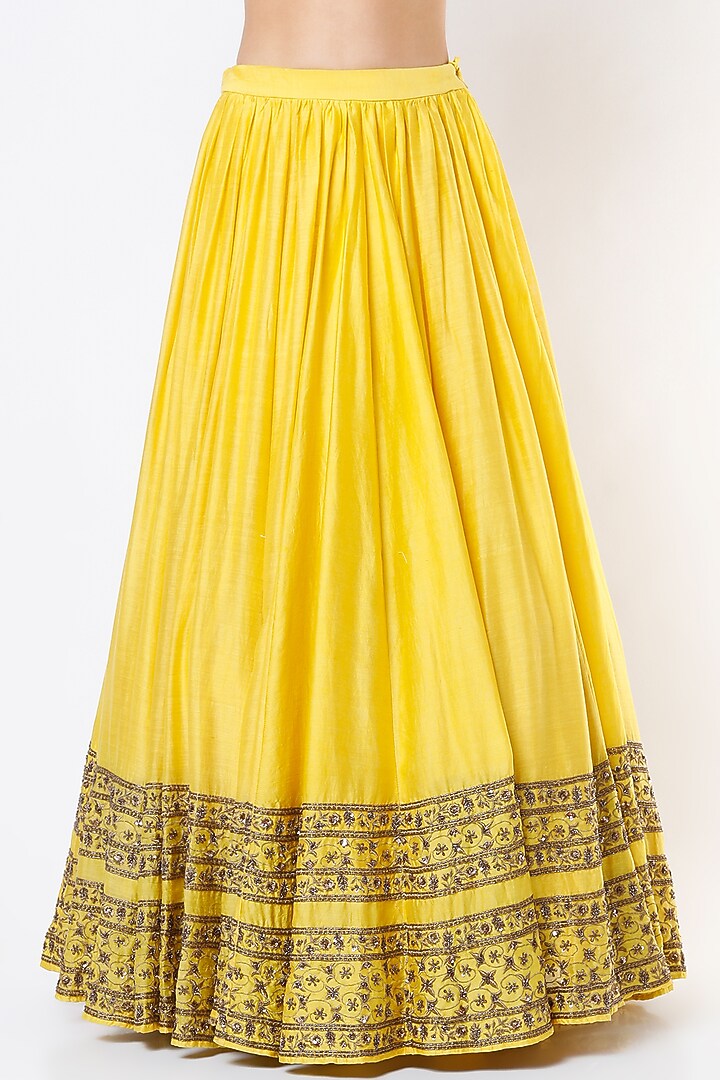 Yellow Chanderi & Chiffon Embroidered Wedding Lehenga Set by Astha Narang at Pernia's Pop Up Shop