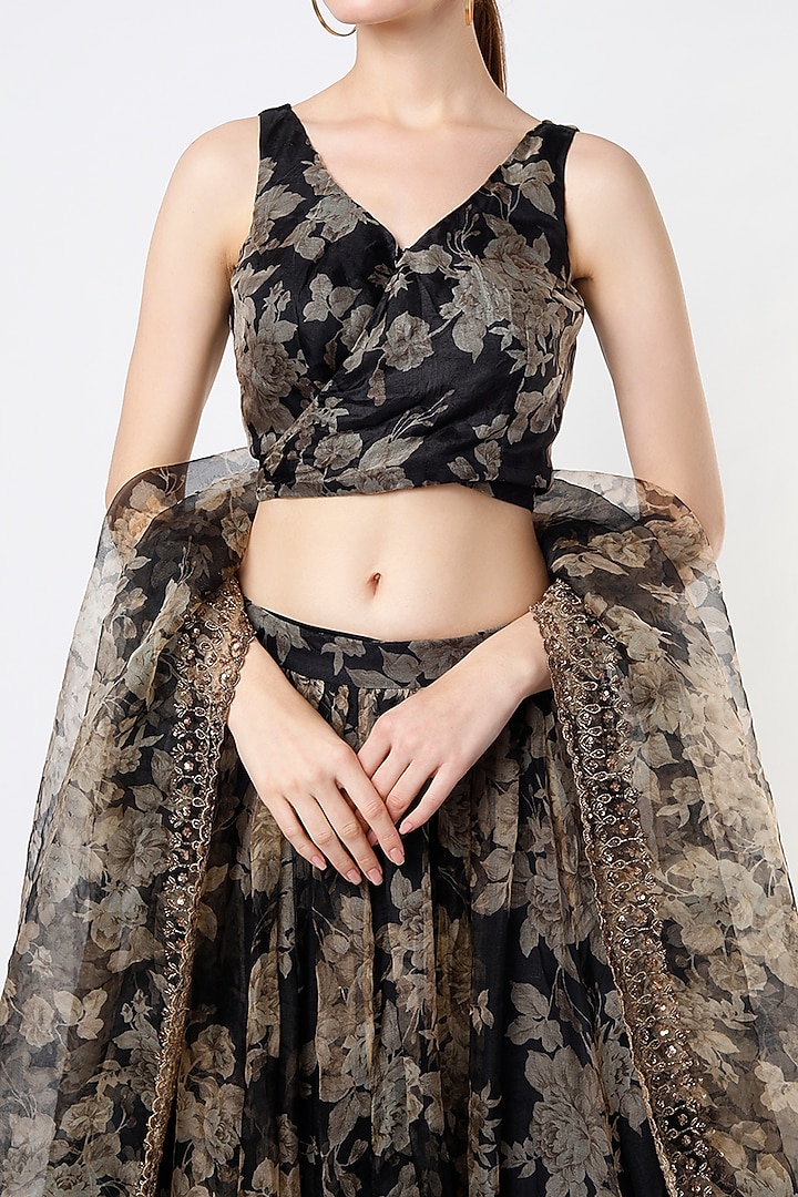 Black Silk Organza Sequins Embroidered Floral Wedding Lehenga Set by Astha Narang at Pernia's Pop Up Shop